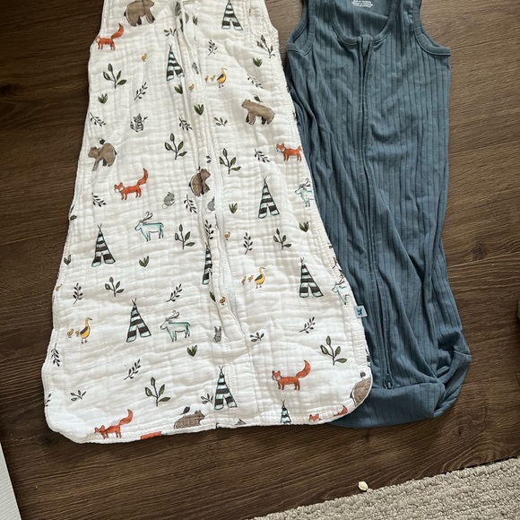 Little Unicorns and Carters size S sleep sacks - Picture 2 of 7